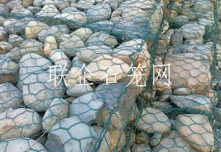 包塑石笼网
